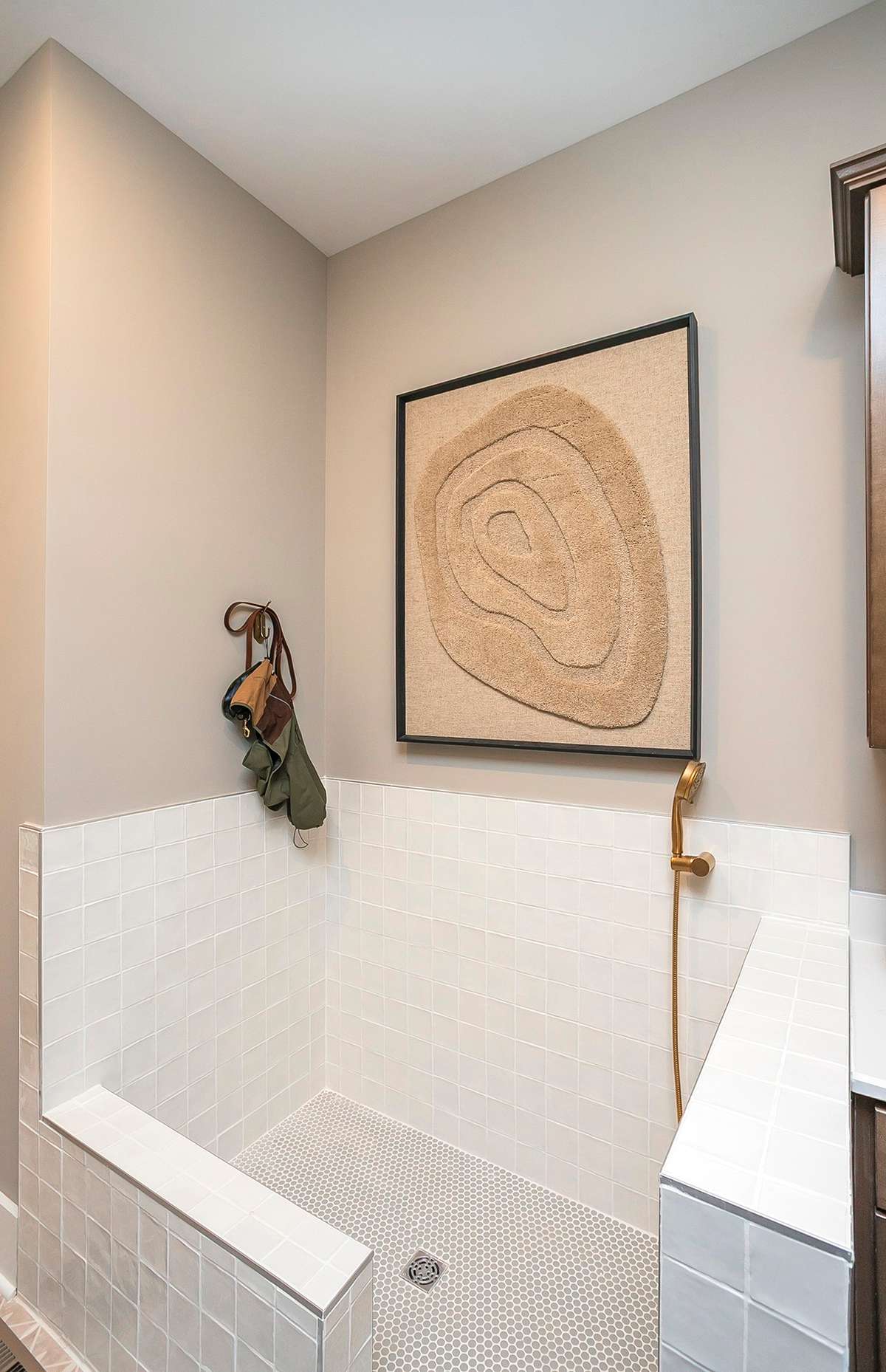 Pictures are of the Foxmoor model home. All pictures shown to emphasize the builder quality and finishes available.