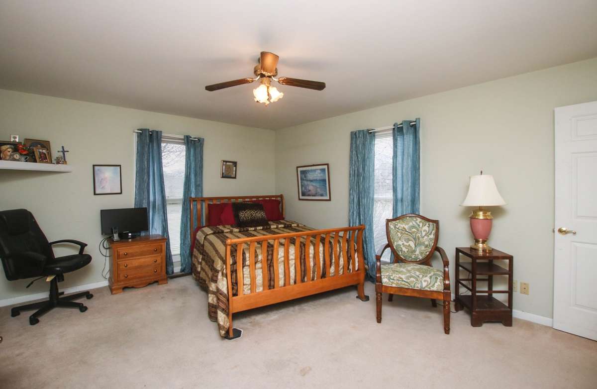 Lots and lots of room in your owner's wuite