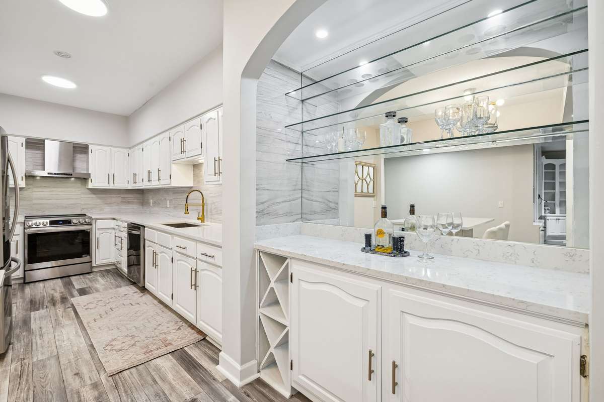 Renovated Kitchen!