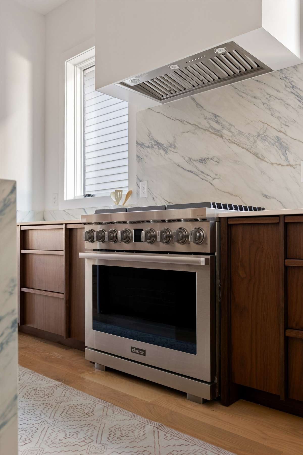 Premium Decor appliances in kitchen