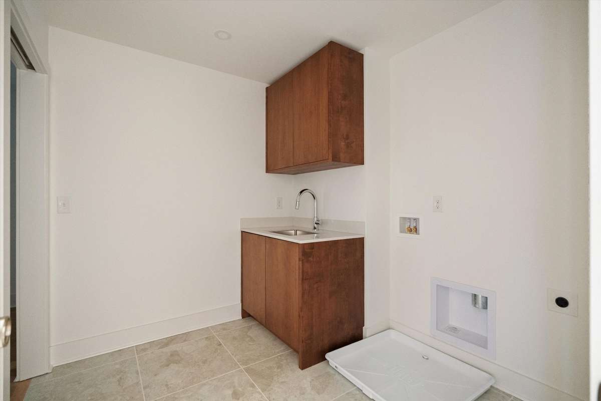 Second laundry room located on 3rd floor