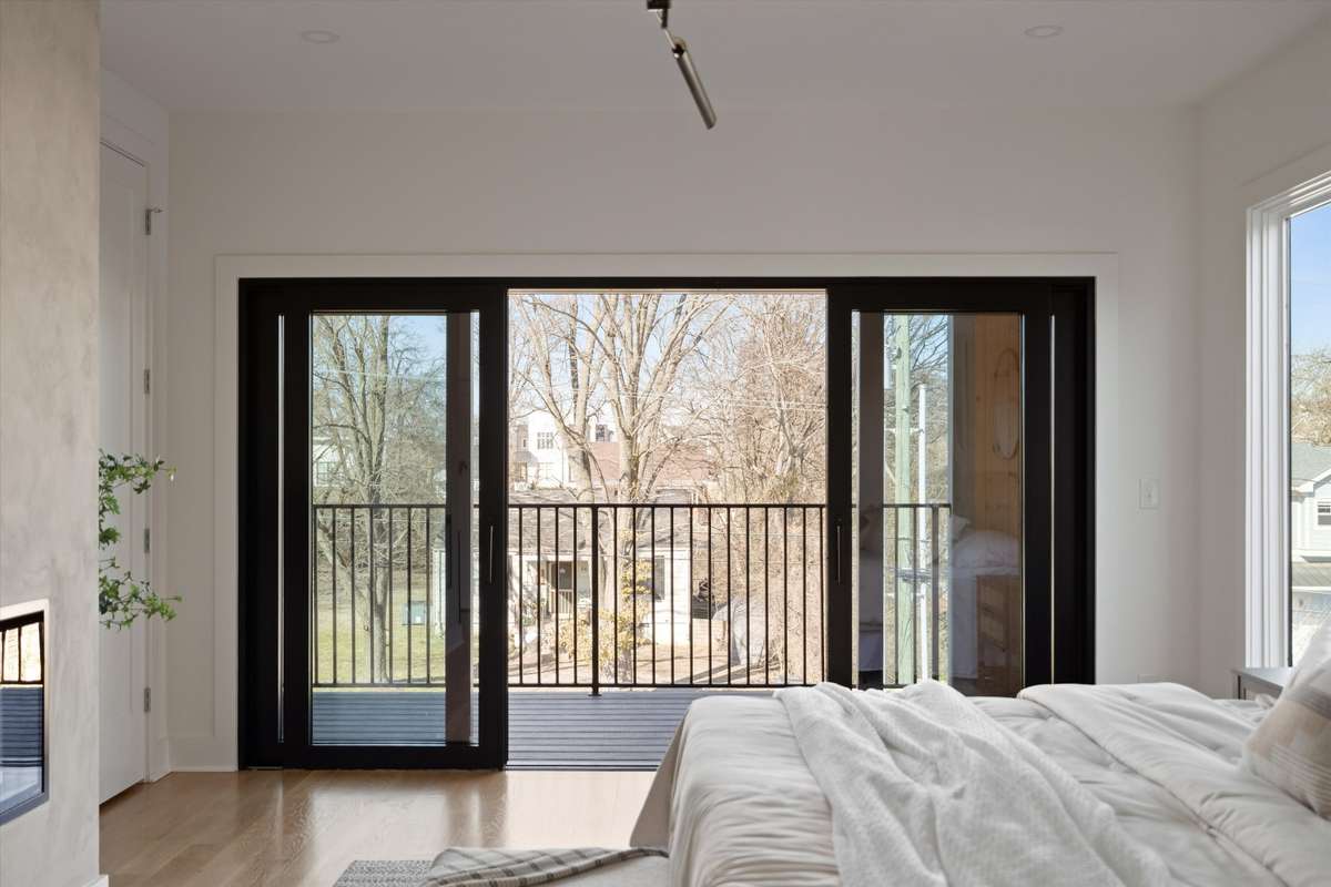 Sliding doors with balcony