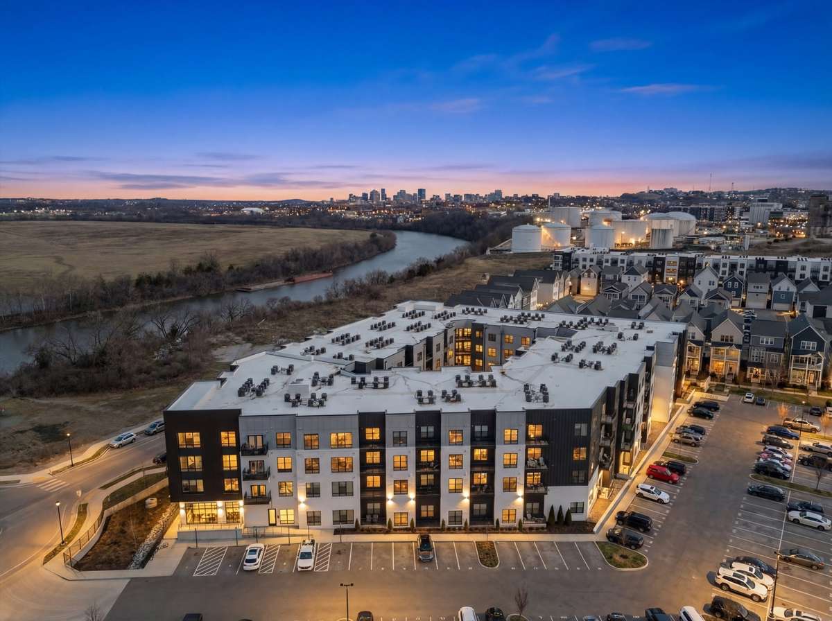 THE BUILDING IS LOCATED RIGHT ALONG THE CUMBERLAND RIVER!