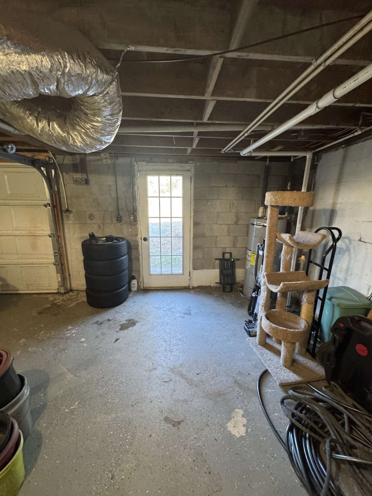 GARAGE STORAGE ROOM