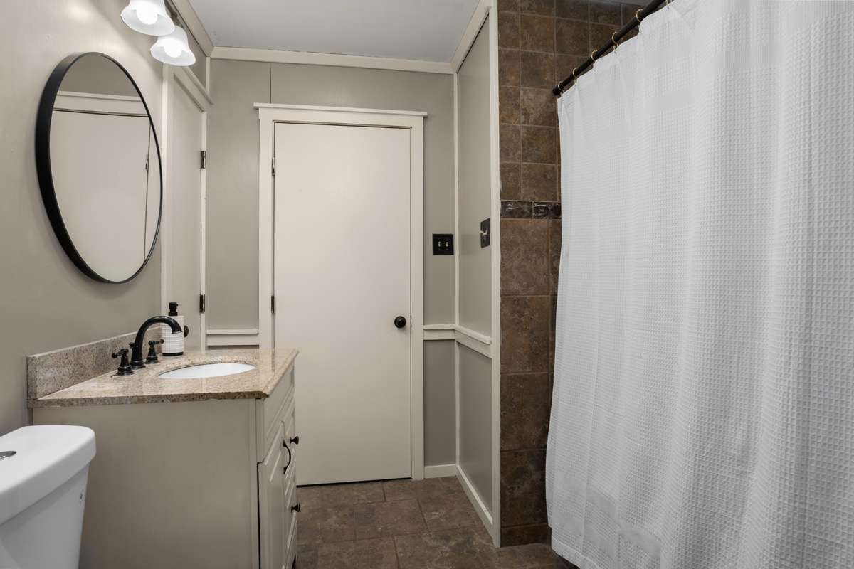 Bathroom #2