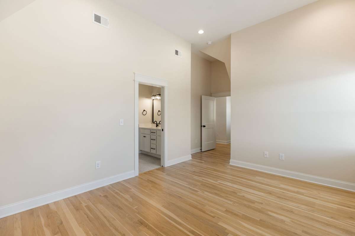Shared bath between bedrooms upstairs. Additional closet space right outside the bedroom as well with laundry next door.