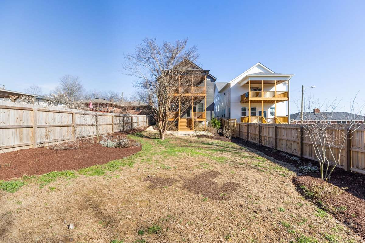 Amazing yard!