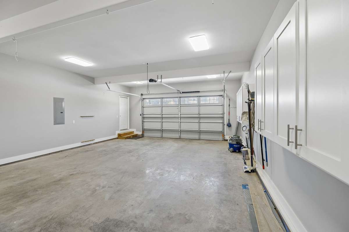 Extra deep garage built to house a wakesport boat and all your lake toys. 31 ft!!
