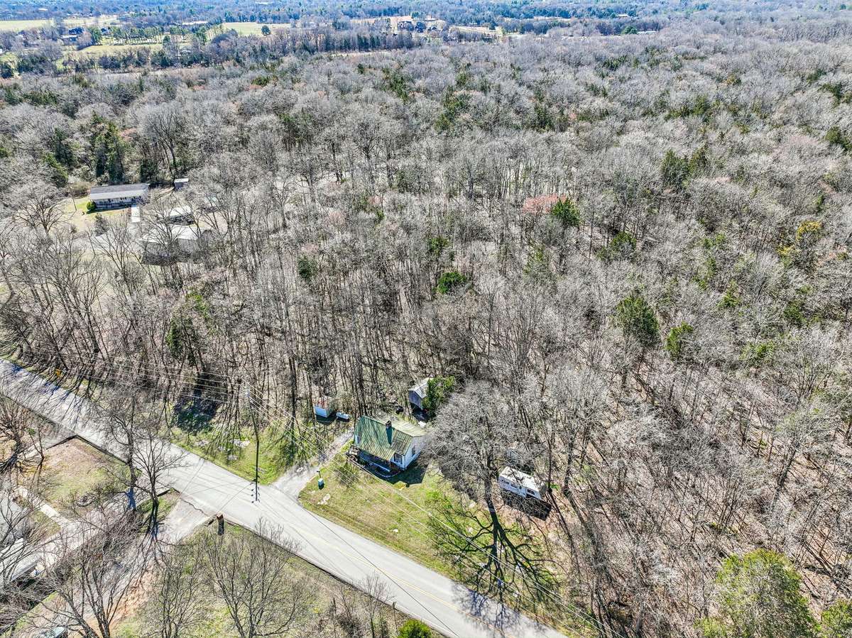 Natural scenic setting perfect for a homesite, mini-farm, or investment! 4025 Leanna Rd, Murfreesboro, TN 37129