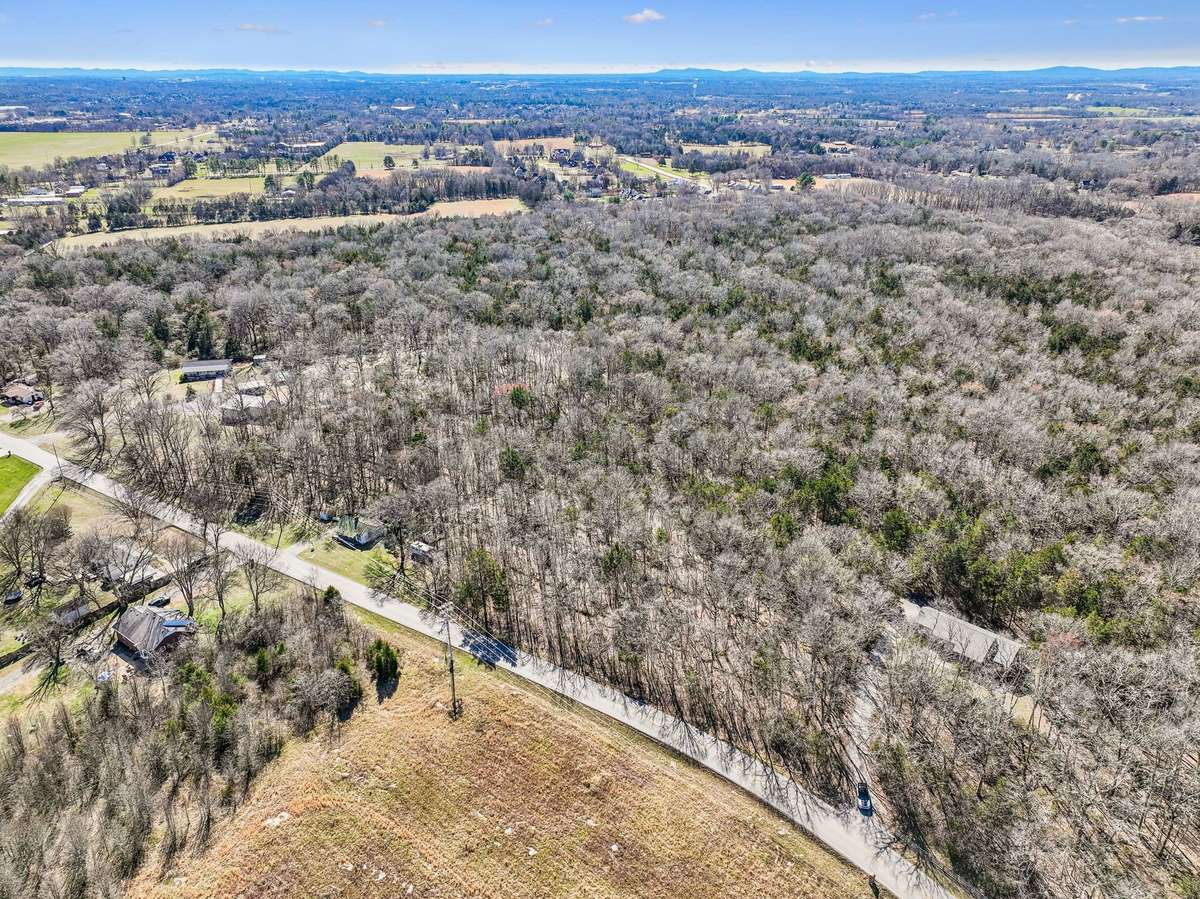 City water available plus a well not currently in use! 4025 Leanna Rd, Murfreesboro, TN 37129