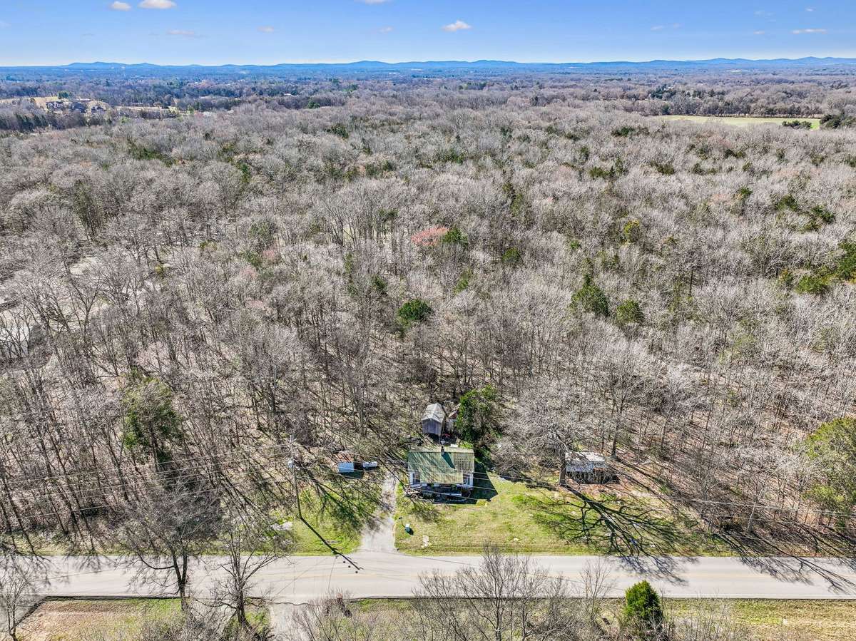 Build your dream home on 5 level, wooded acres!  4025 Leanna Rd, Murfreesboro, TN 37129