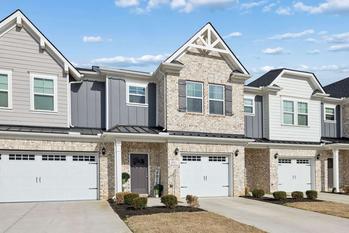 WELCOME HOME TO 3721 HUNTER BRYCE LANE!