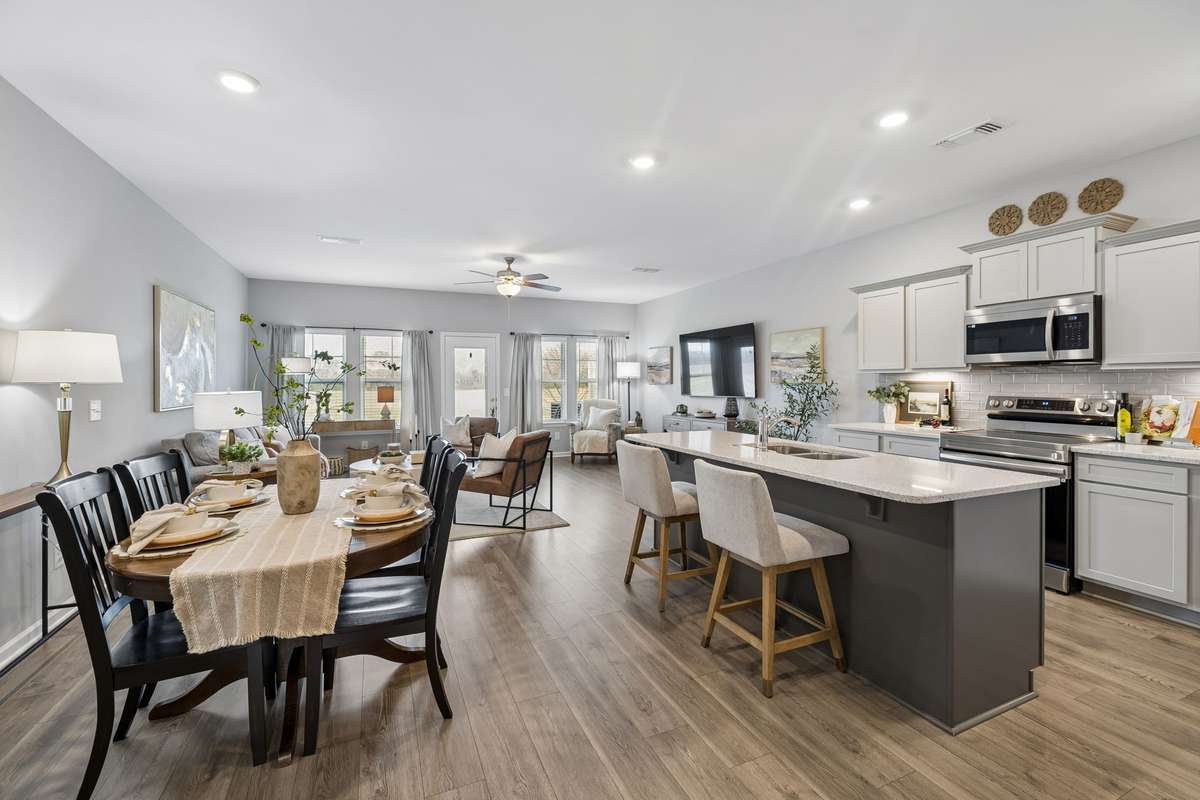 2 TRUE SUITES • 1,830 sq ft • NO BACK NEIGHBORS(JUST VIEWS)