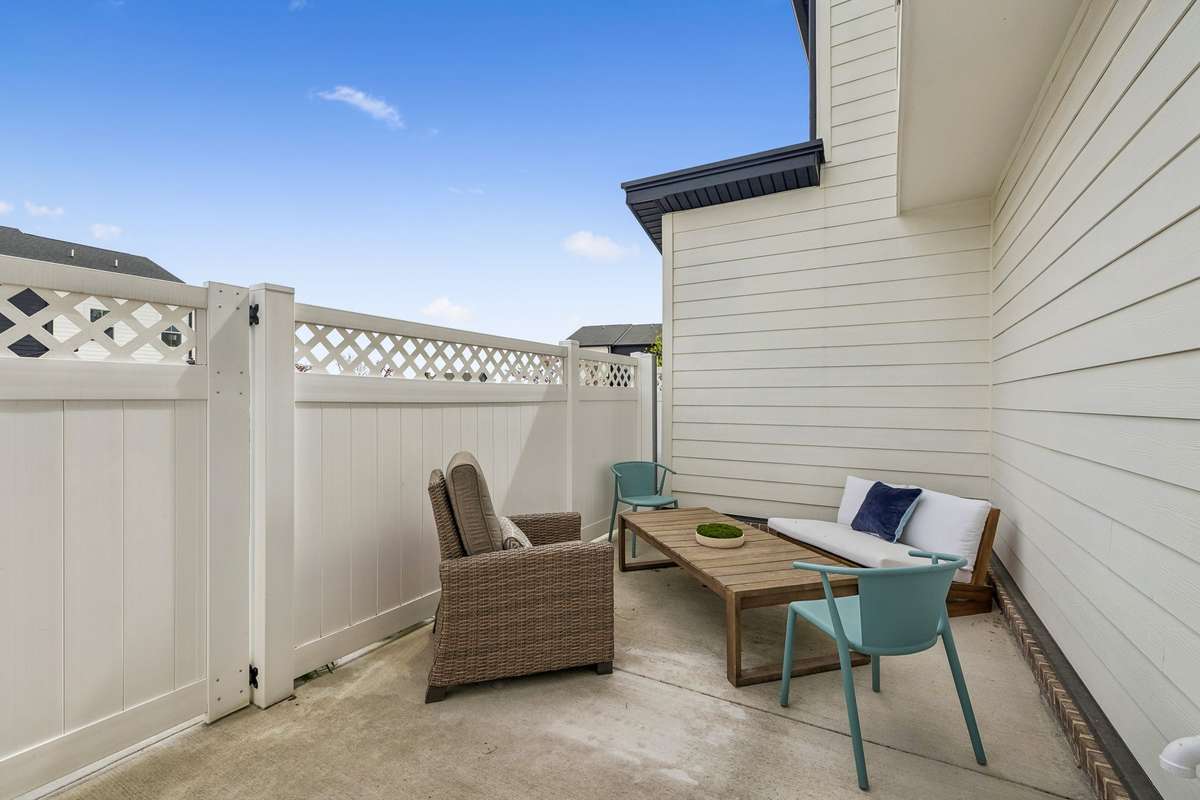 Private and Spacious Patio great for Entertaining