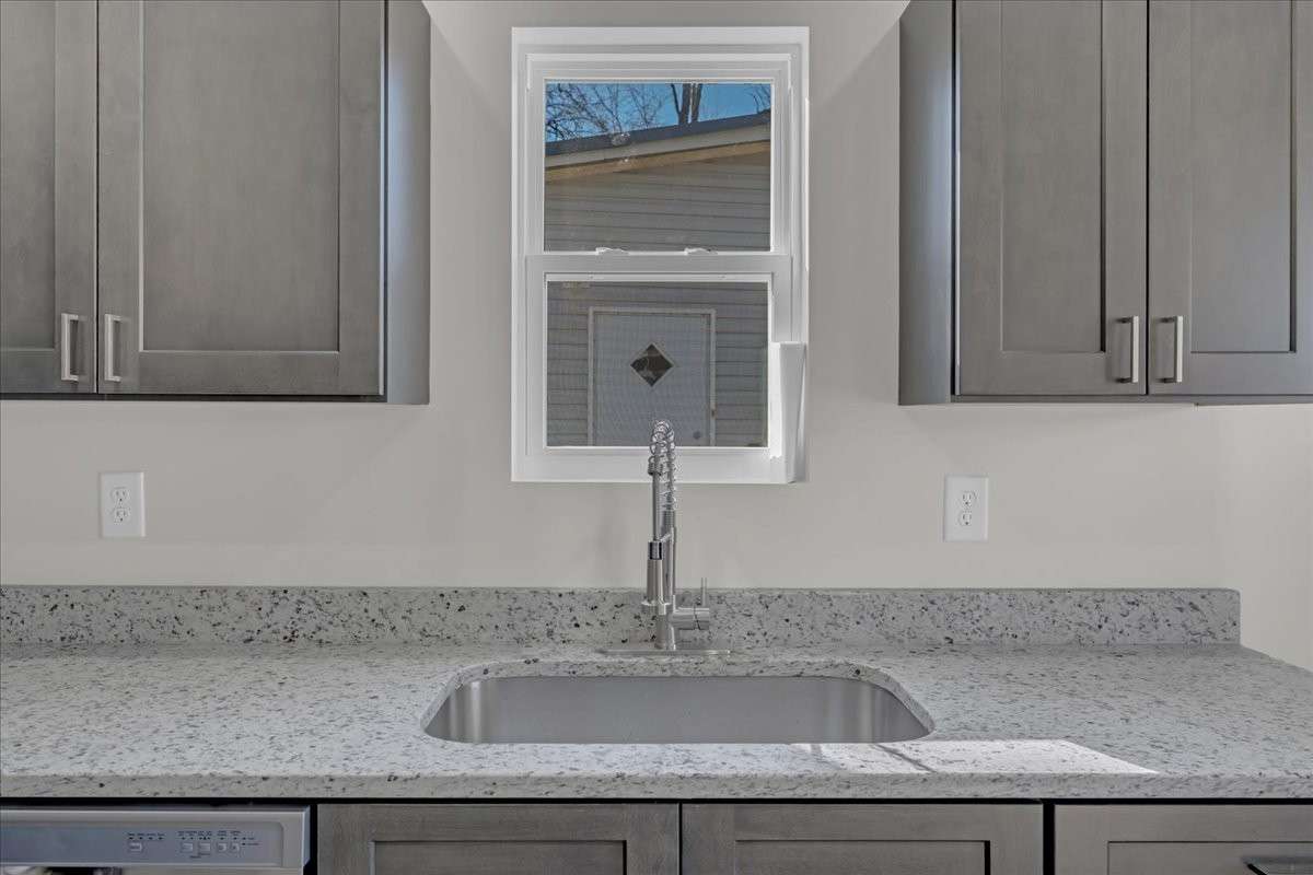 Gorgeous Quartz Countertops!