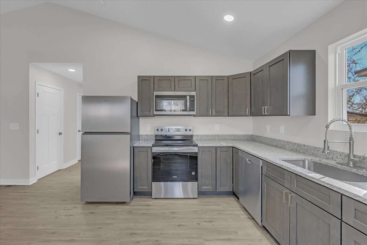 Ample cabinets with so much storage!