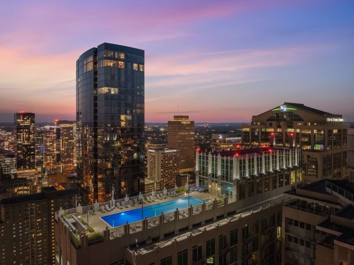 Live in the heart of Downtown Nashville