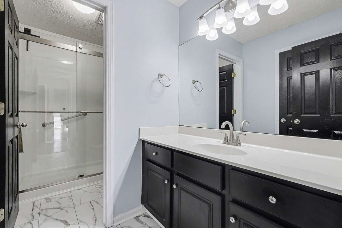 2nd Floor Bathroom