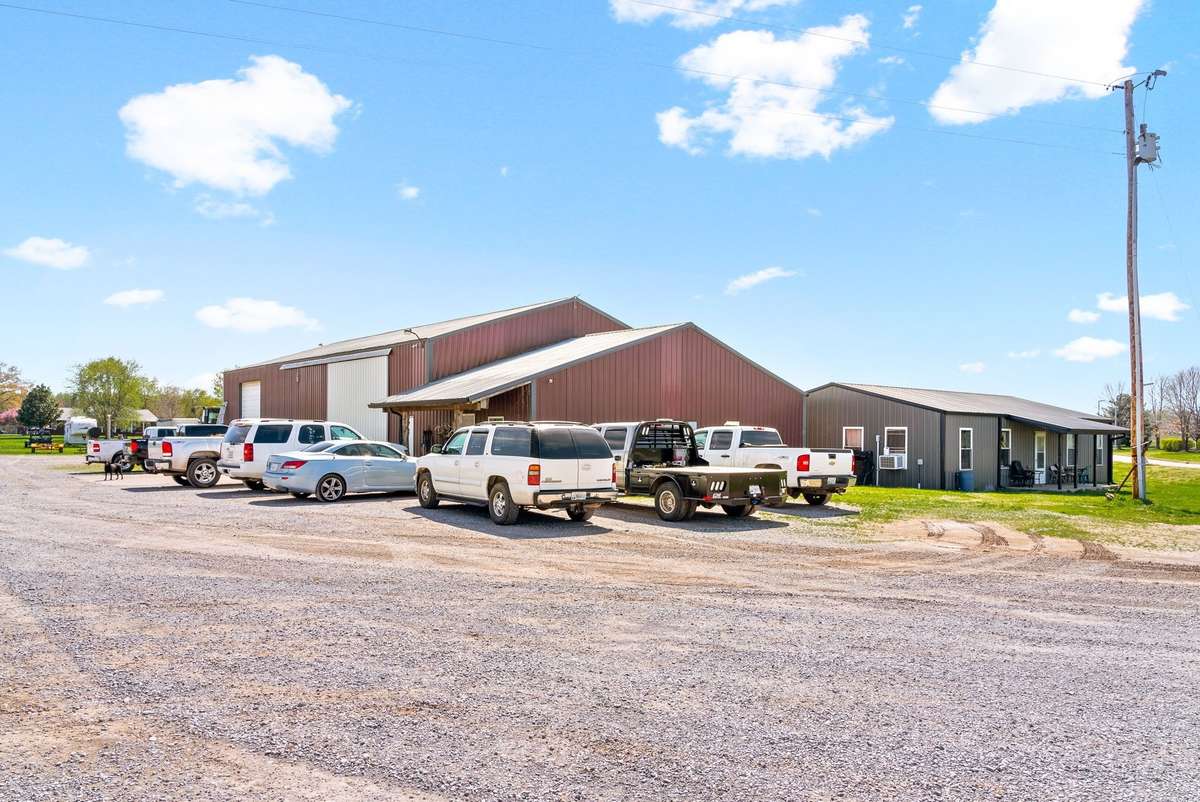 This 4000 square foot SHOP has heat & air, electric, 2 office spaces, 1 1/2 baths and has a rental potential of $1800 or more per month.