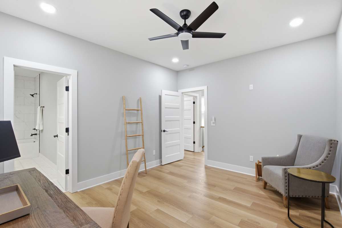 This bedroom also offers access to an en-suite bathroom!