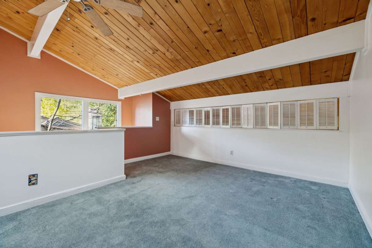 LOFT - great place for Music room or Office  Color is now a luscious ivory