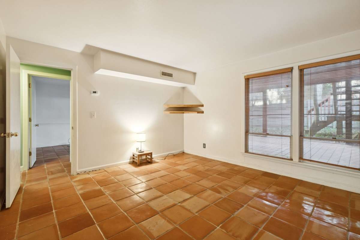 4th bedroom downstairs