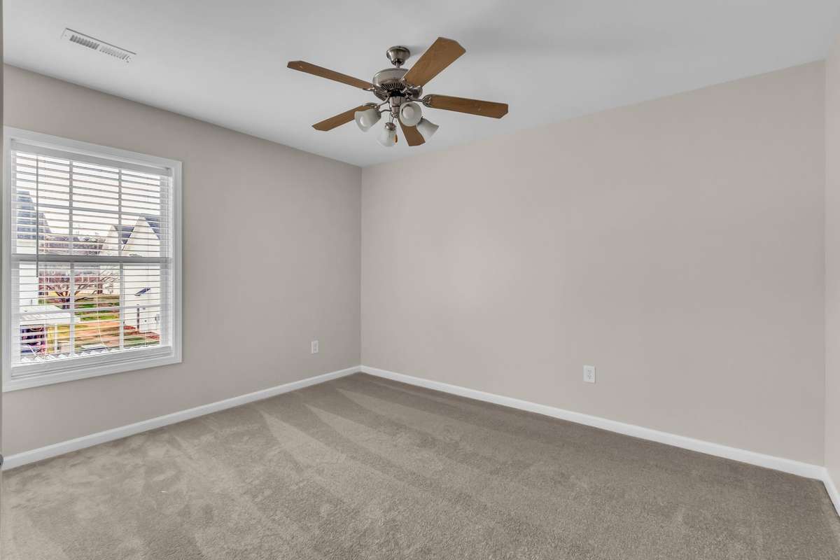Additional Bedroom with extra large closet