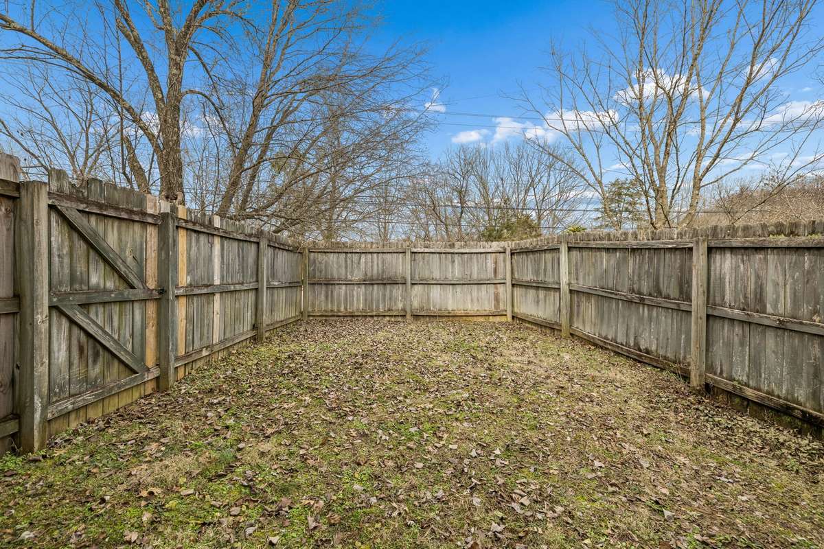 Fully fenced back yard! 7701 Poplar Ridge Drive, Nashville, TN 37221