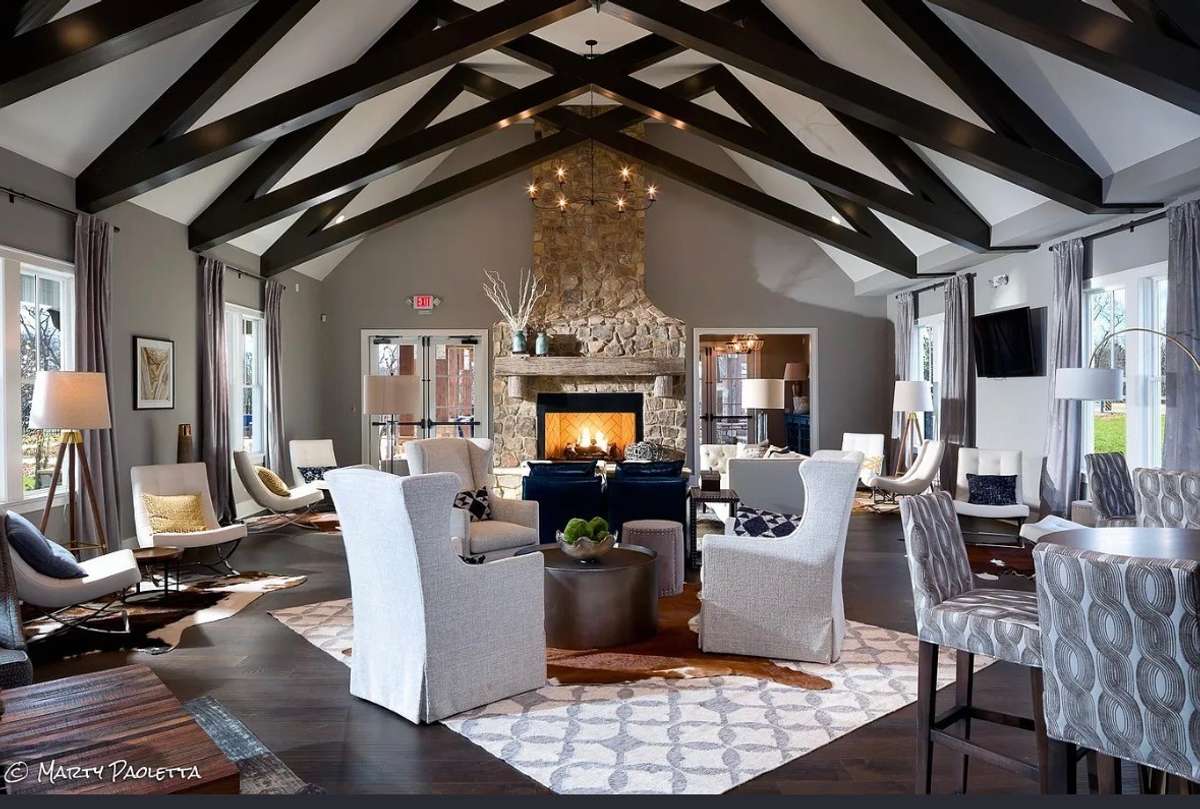 This is the main gallery of the clubhouse.