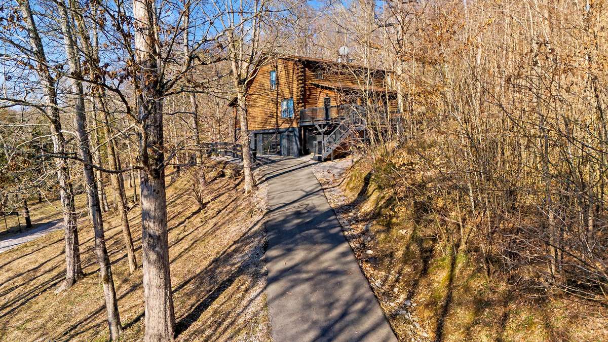 A charming hillside home in beautiful Franklin, TN