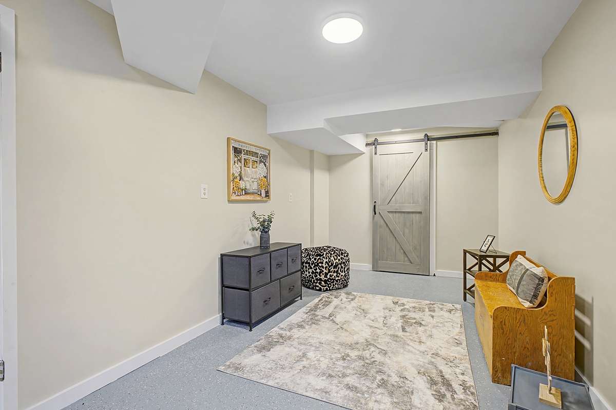 Bonus 4th bedroom w/custom sliding barn door to closet
