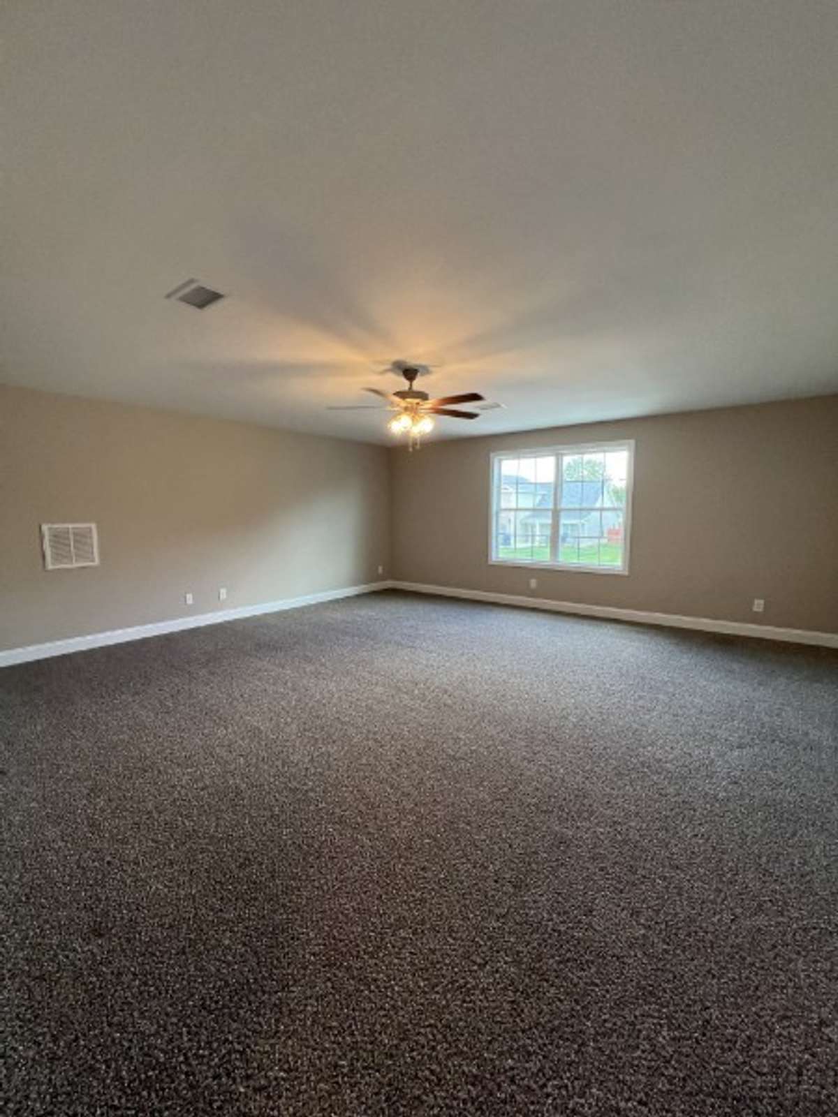 Another view of the bonus room.