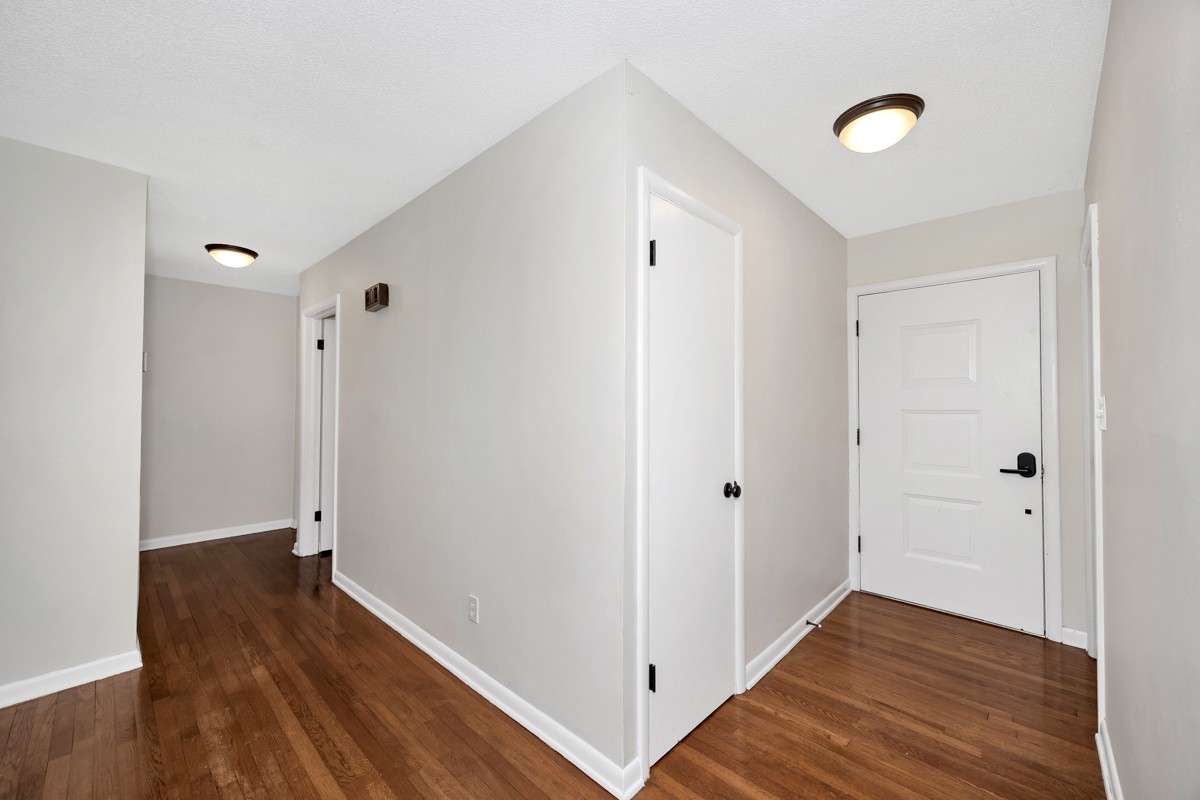 Foyer- wood flooring
