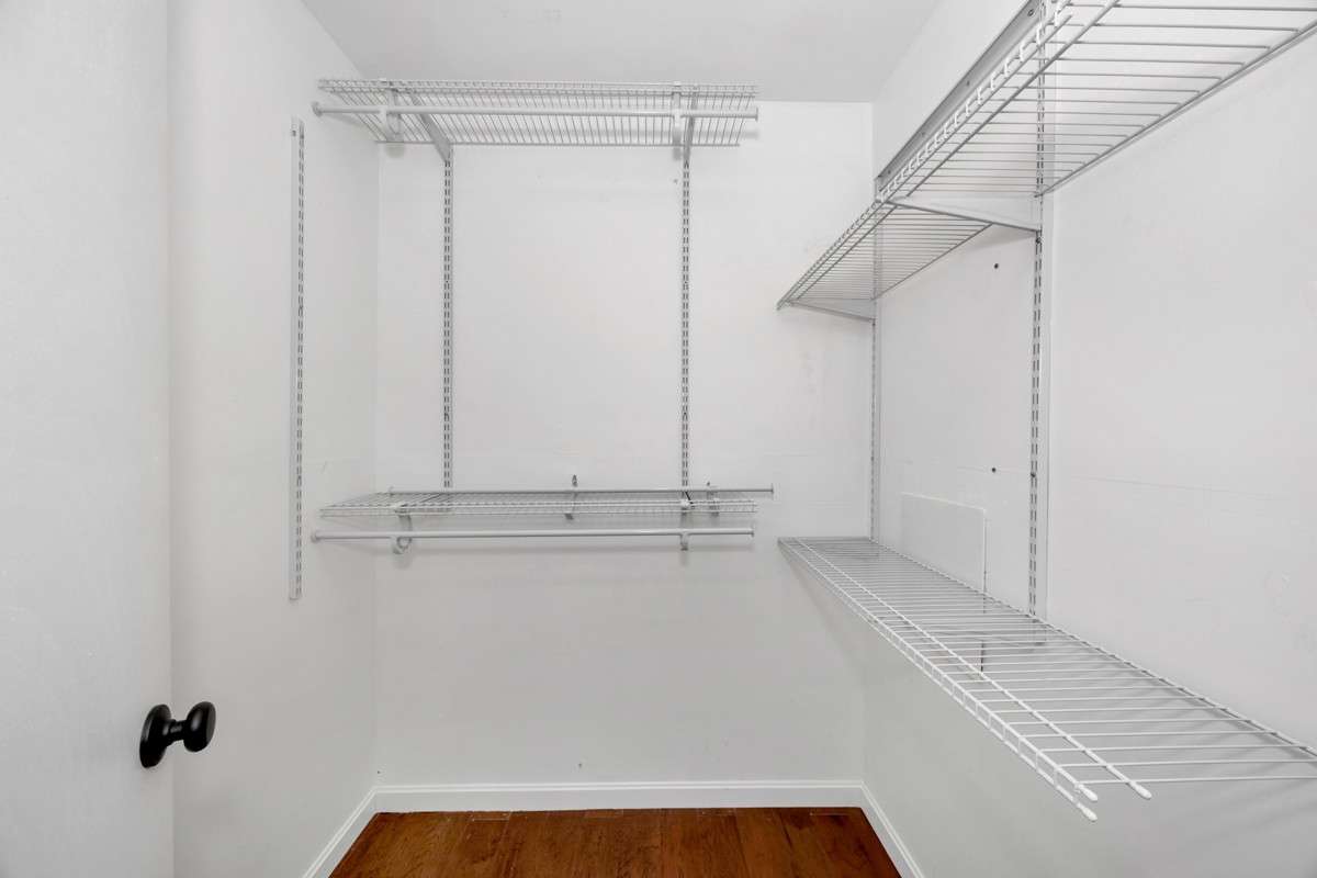 walk in closet
