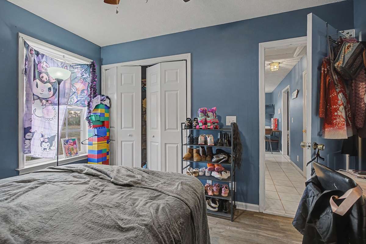 #1117 B/R#2 W/Closet