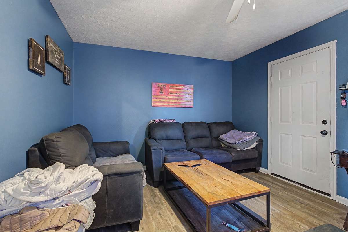 #1117 L/R