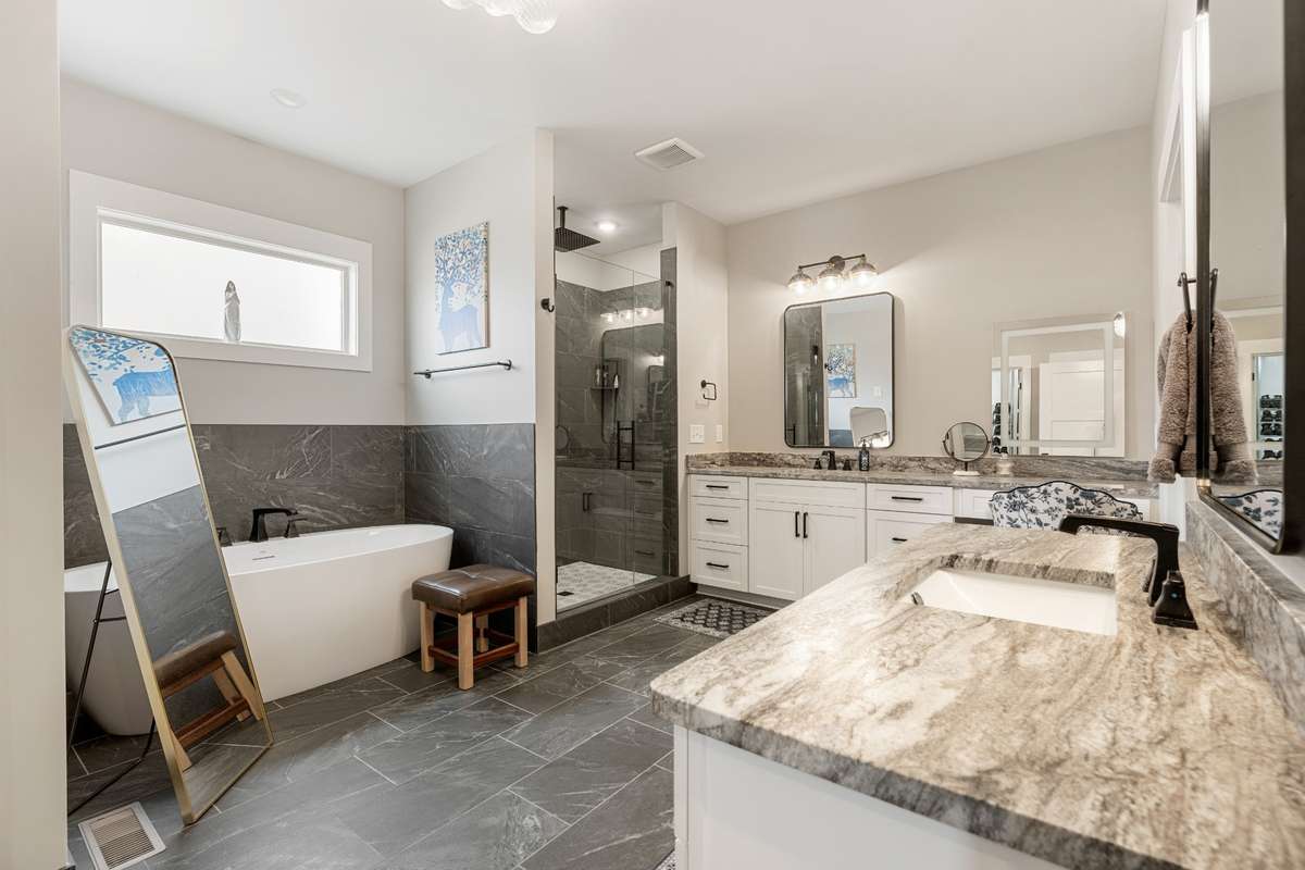 Spa-like primary ensuite