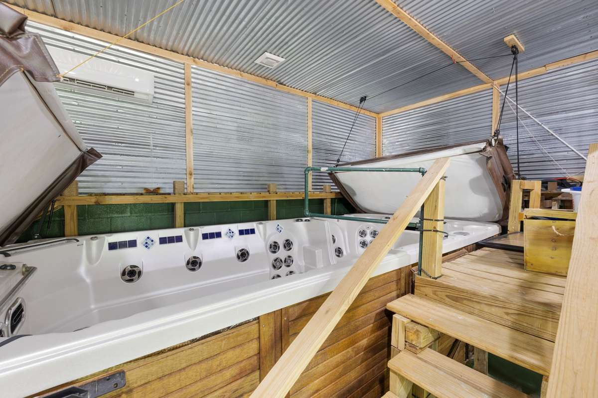 Swim spa