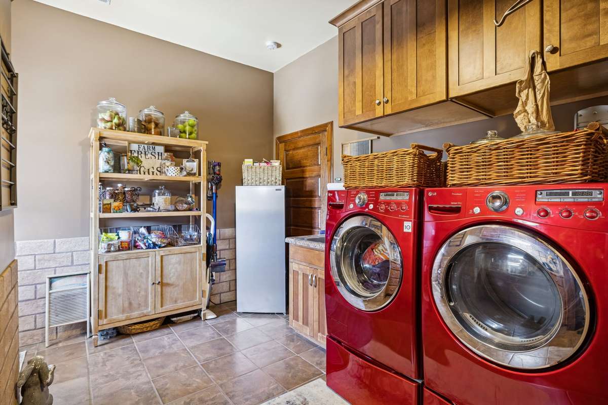 Another look at the Laundry area!