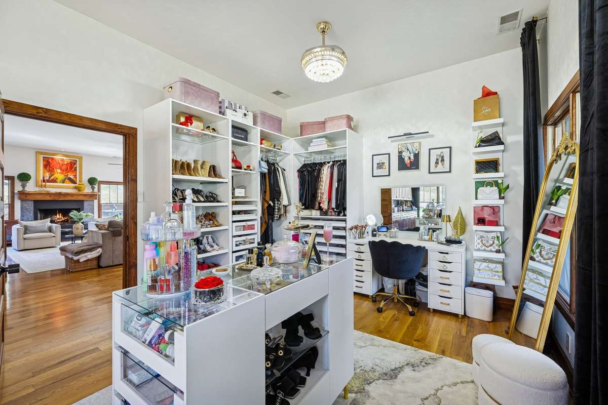 This cabinetry and the center furniture piece is negotiable.
