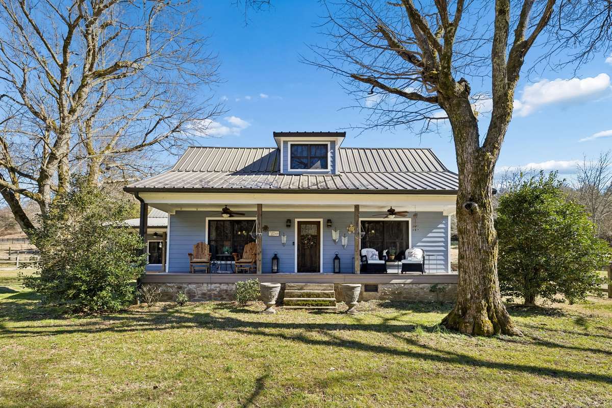 This portion is the original home built in 1928!