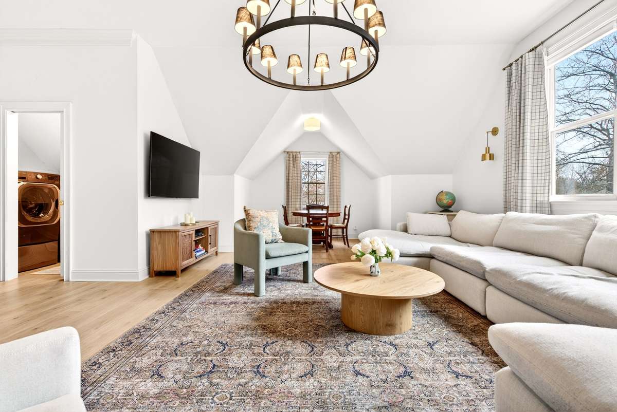 Bonus Room