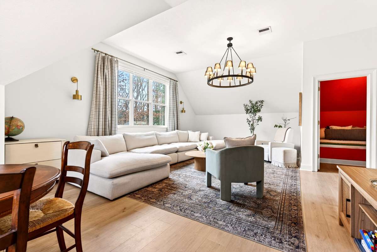 Spacious Bonus Room over the garage