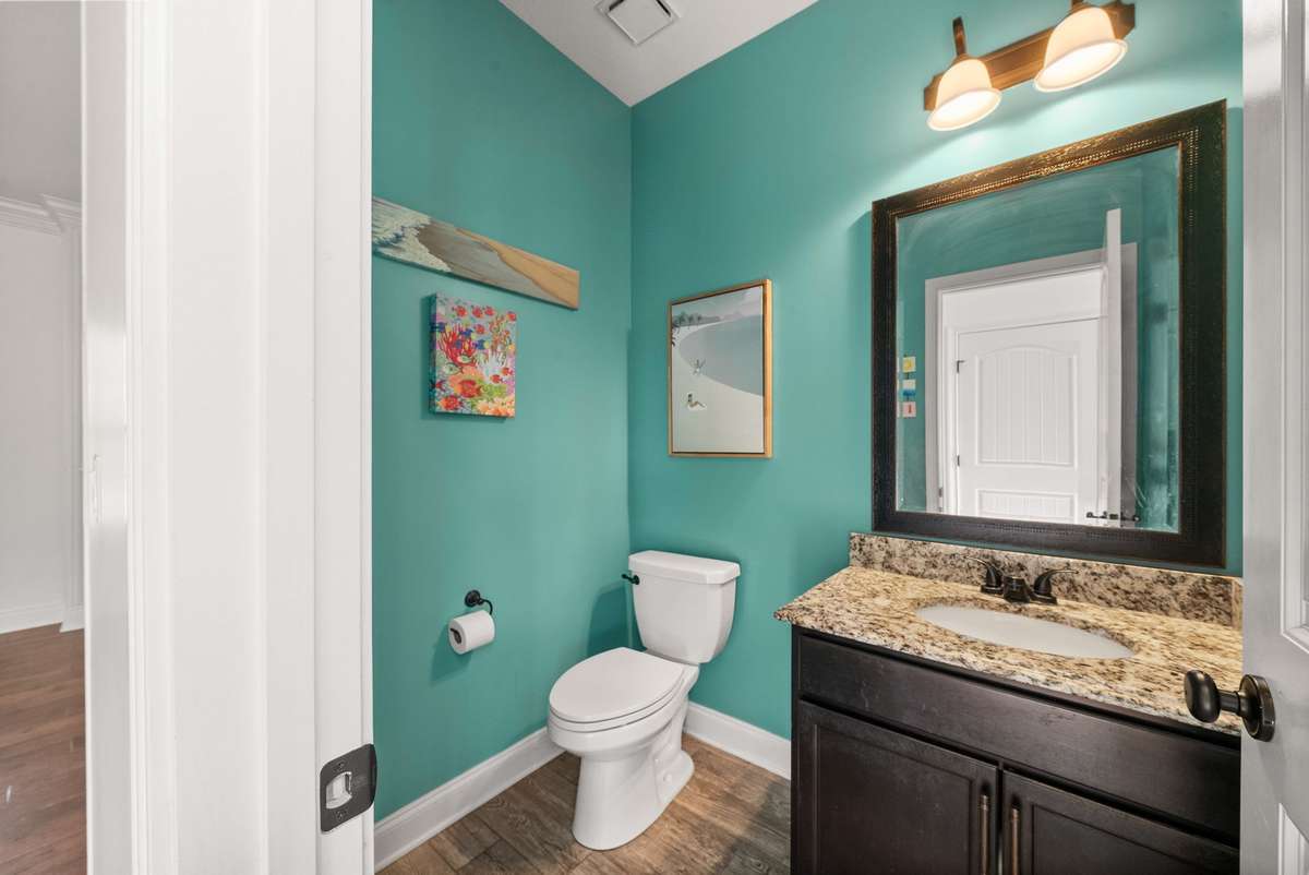 Adorable downstairs half bath!
