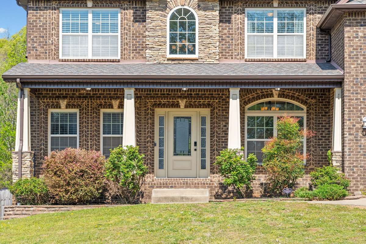 The most beautiful front porch! Ready for all your decorations!