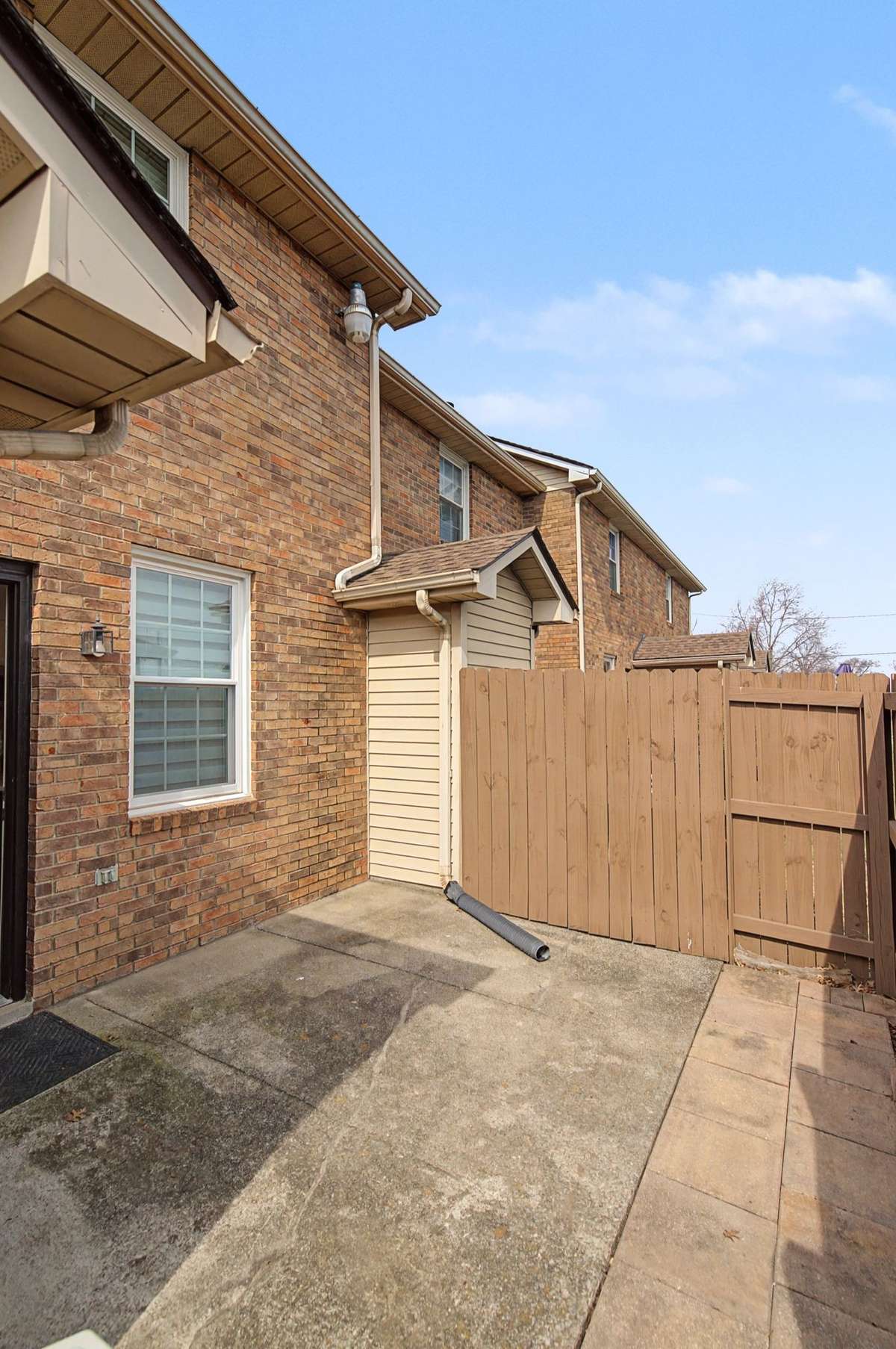 Nice patio with a privacy fence off the kitchen for your enjoyment.