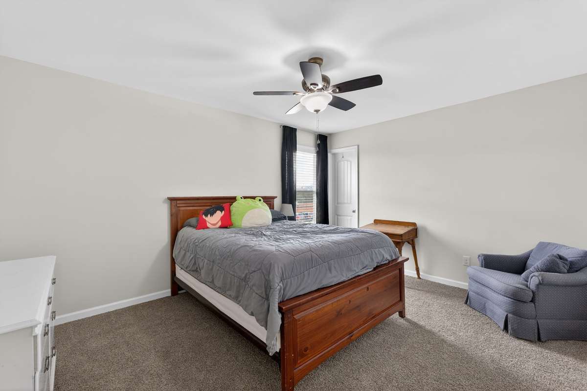 Bedroom 4 with walk-in closet