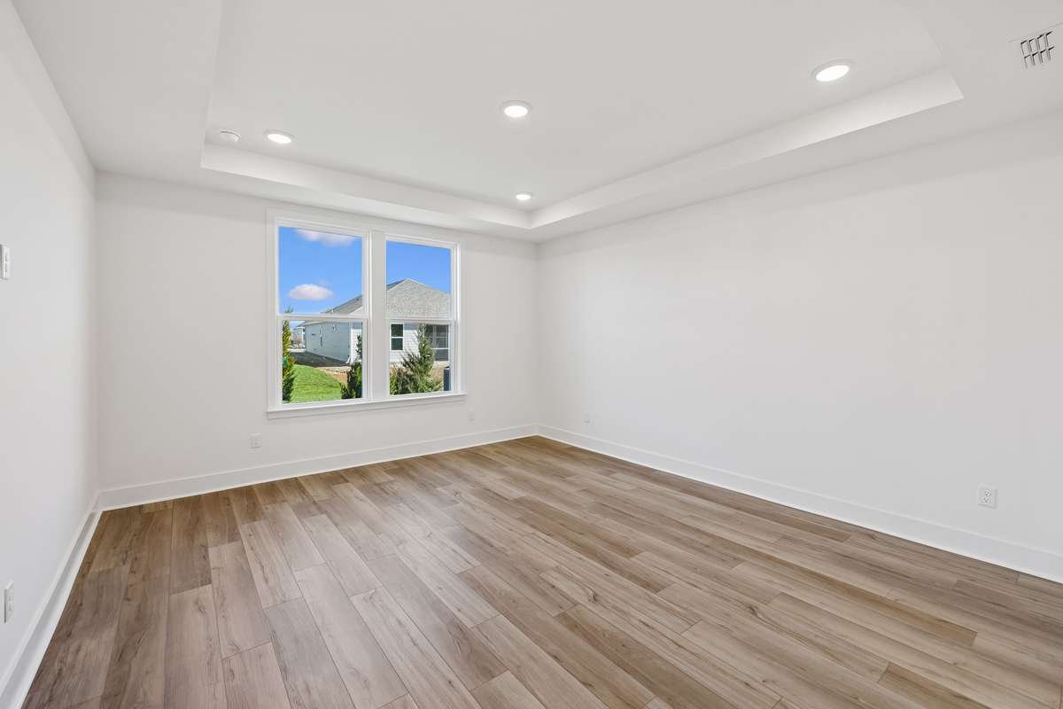 Owner's Bedroom/Retreat (no carpet!)