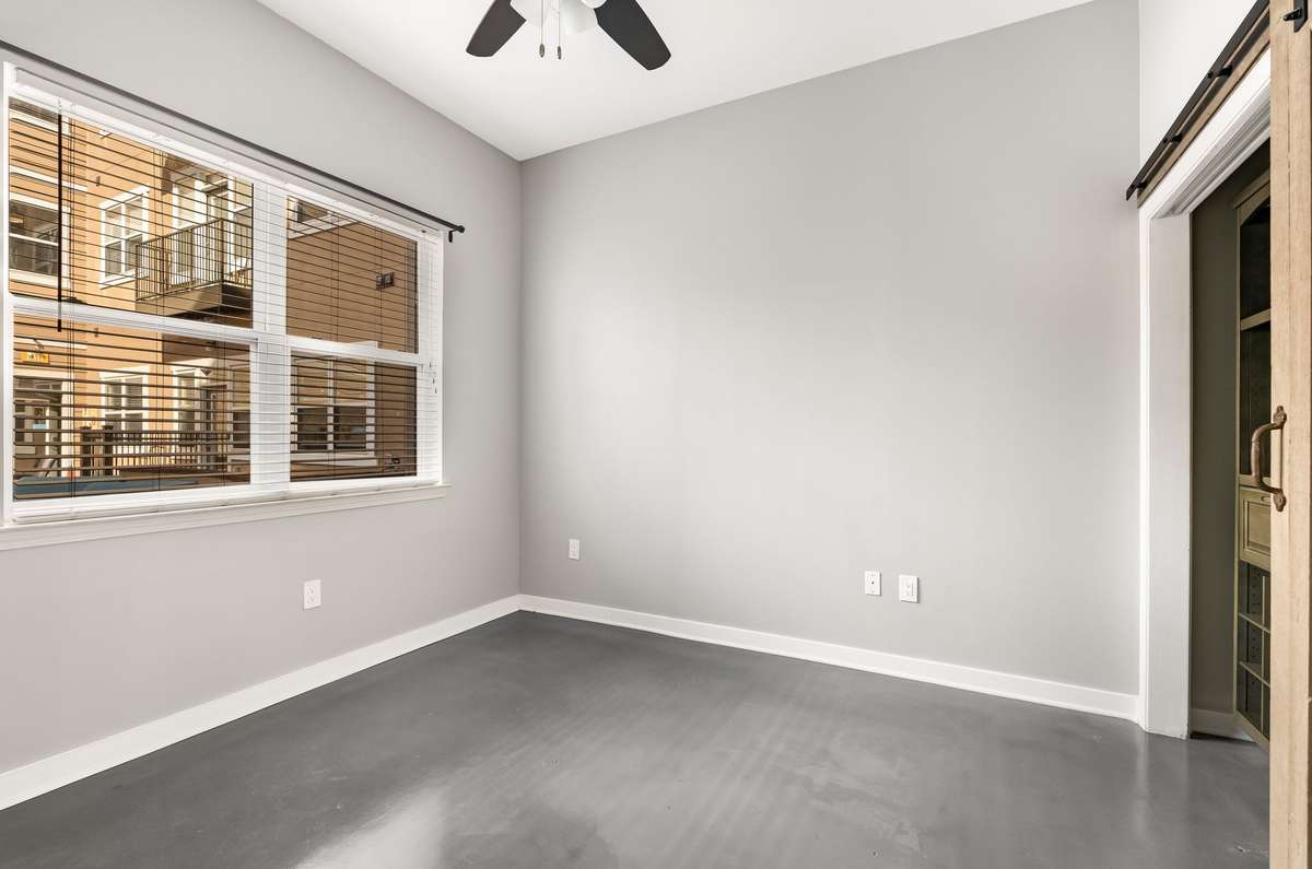 Primary Bedroom unstaged