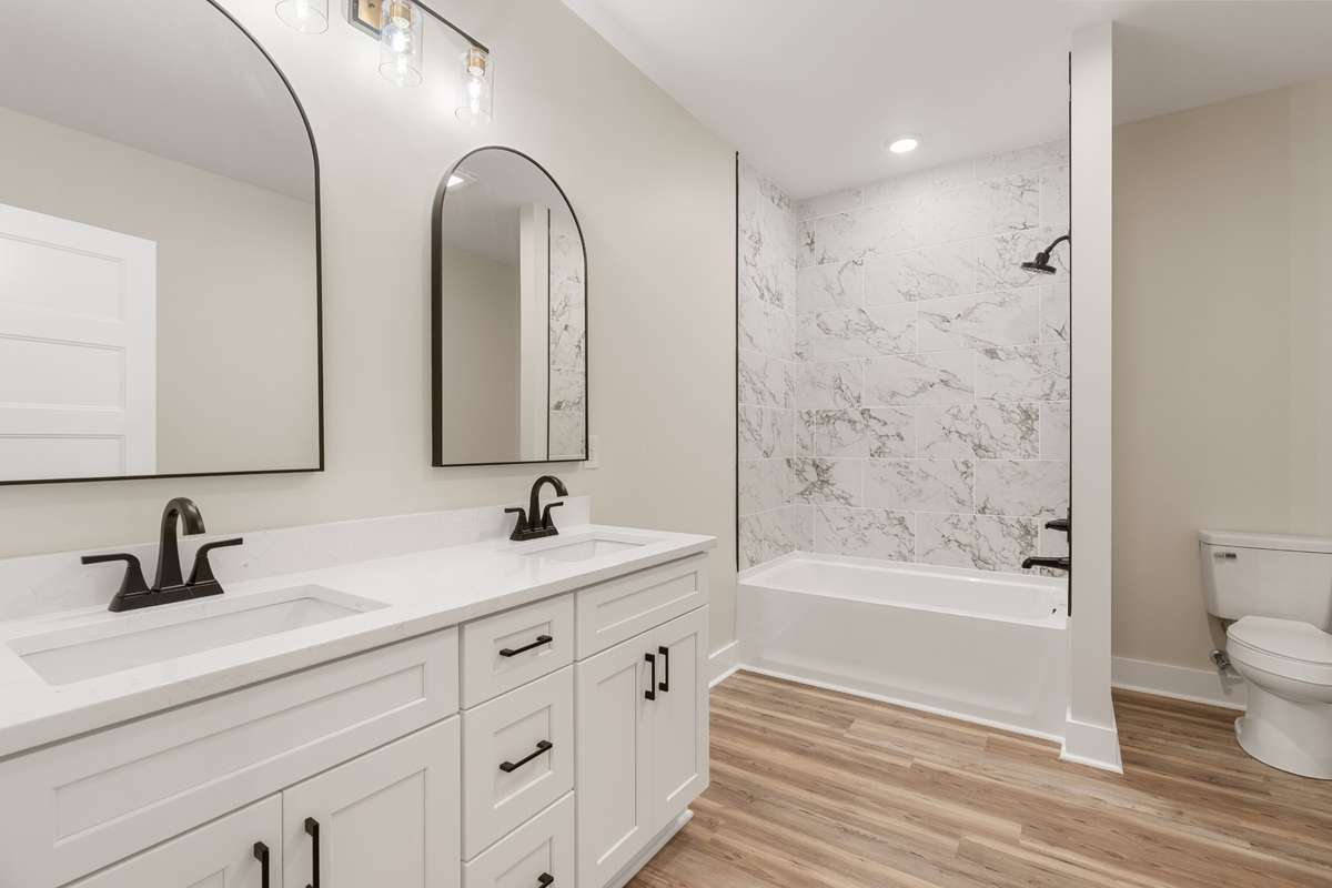 2nd Bathroom